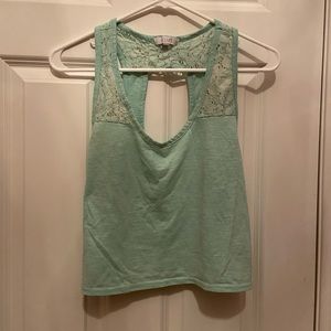 ✨5/$15✨ Crop top